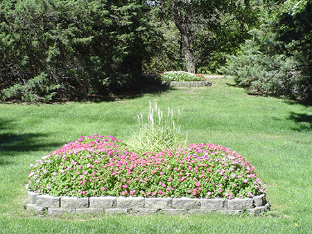 photo of additional flower bed at Hall County Park